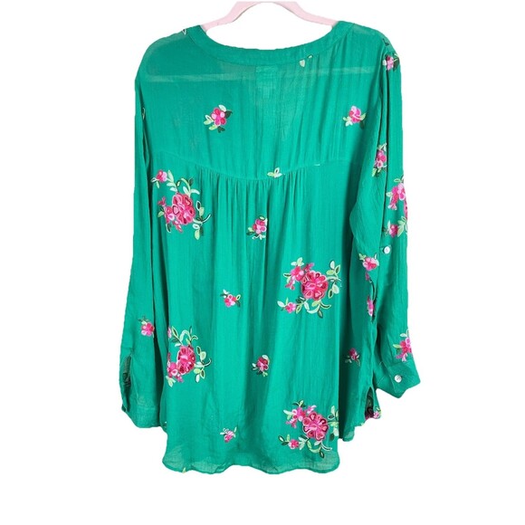 Fig & Flower Blouse Women's 2X Tunic Top Green Embroidered Floral Roll Sleeve - Picture 2 of 9